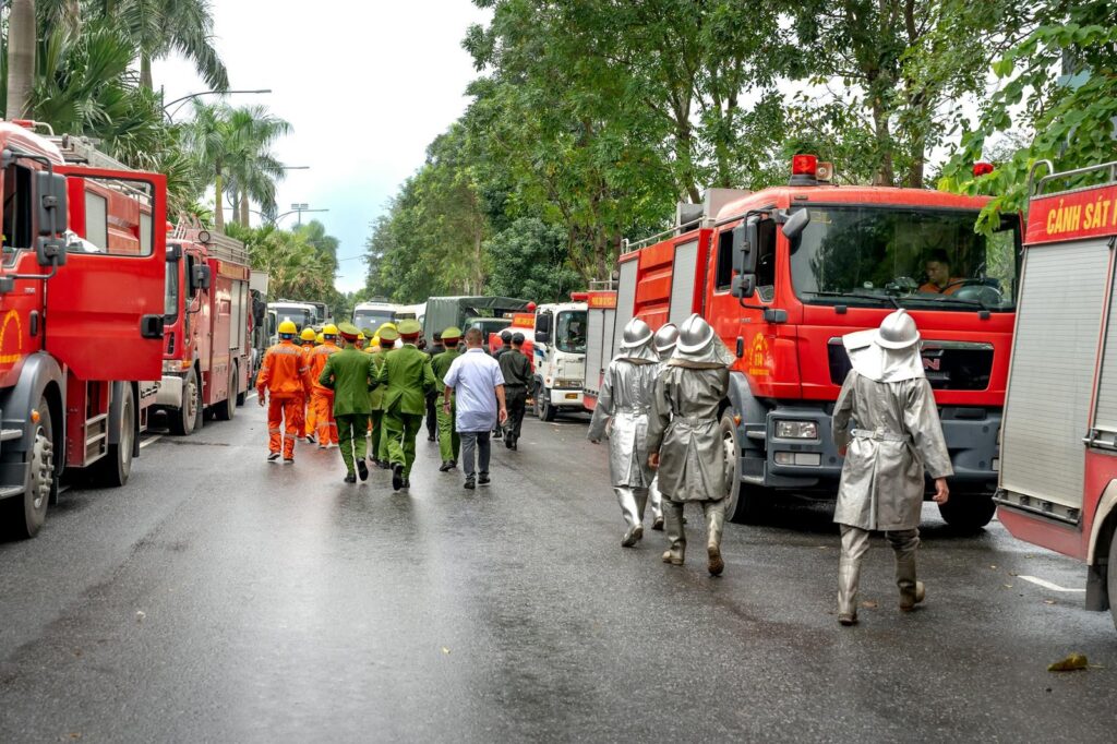 Como se tornar um bombeiro civil lider