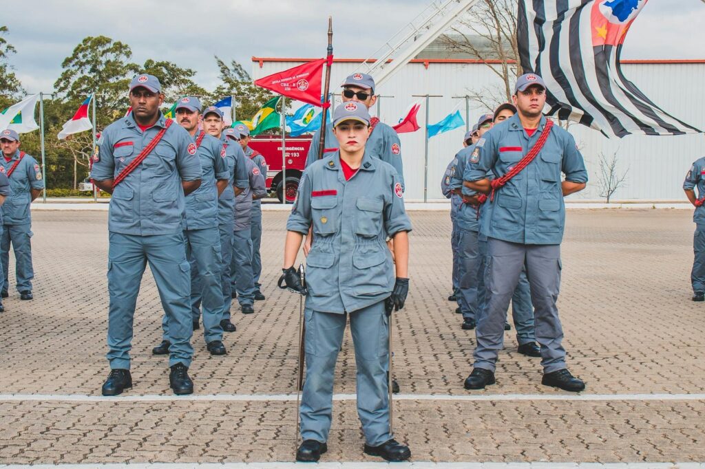 Quem pode fazer curso de bombeiro civil